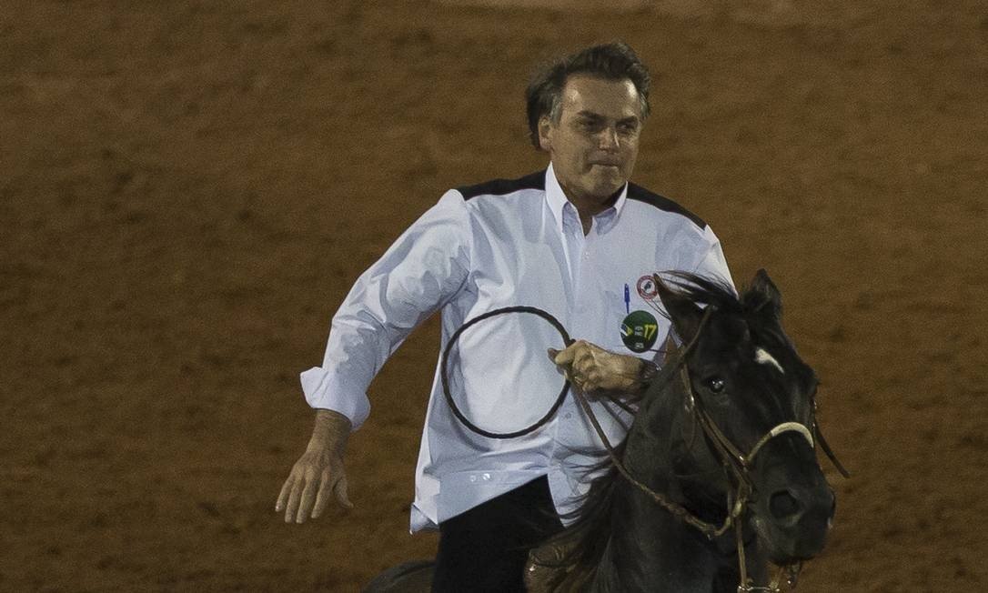 x84147368_PA-Barretos-SP17-08-2019-Bolsonaro-na-festa-de-peao-de-Barretos.-Foto-Edilson-Dantas.jpg.pagespeed.ic.tNKq_XyUsR